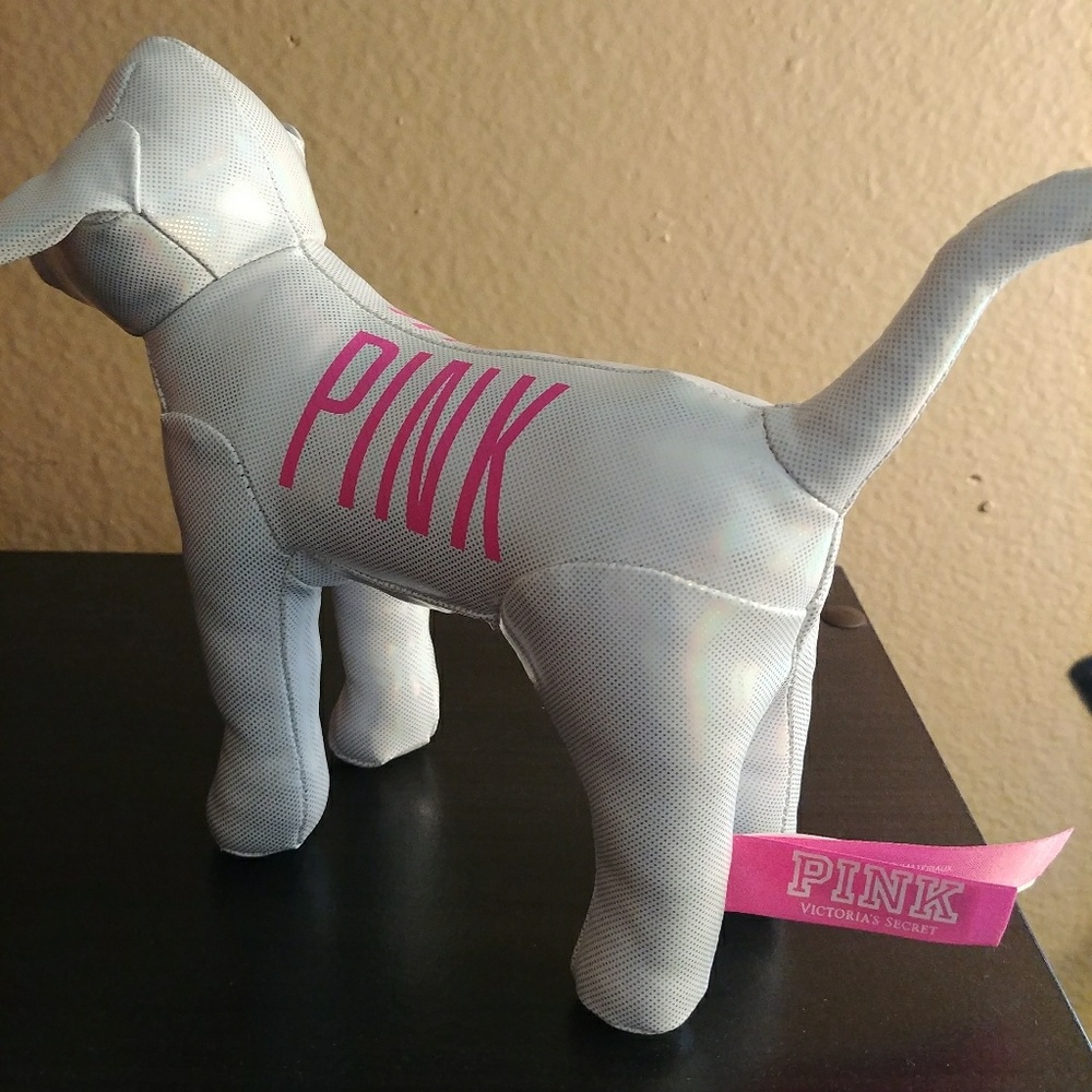 VS PINK Dog